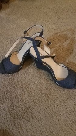 Guess Size 7
