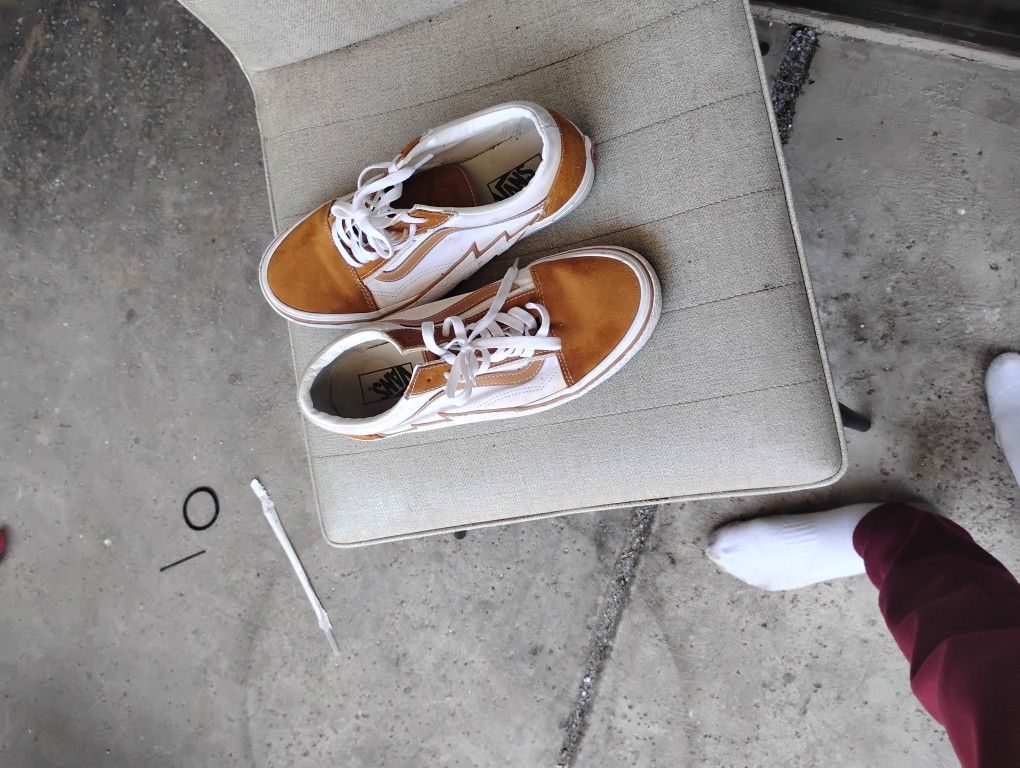 Lighting Vans