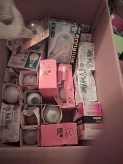 Huge Lot of 40+ Vintage GE Incandescent & Decorative Chandelier BulbsHuge Lot of 40+ Vintage GE Incandescent & Decorative Chandelier BulbsSelling a ma