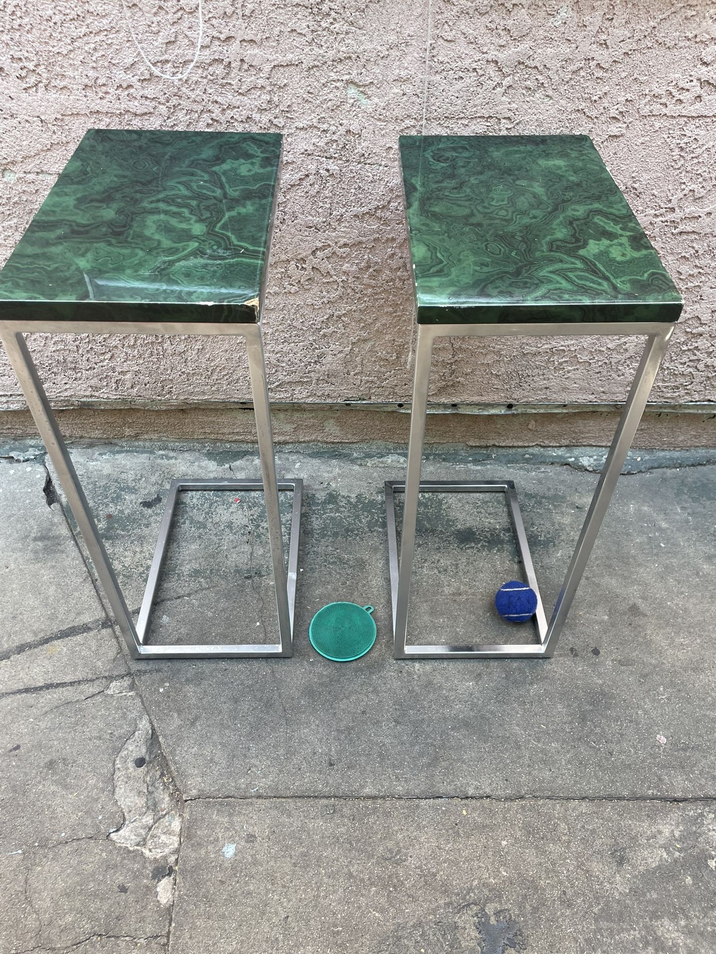 Set Of 2 Tables 