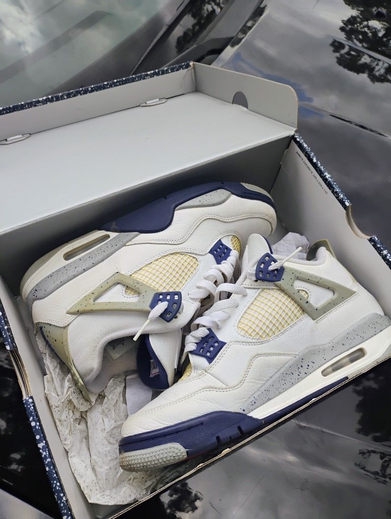 Air Jordan 4 Retro