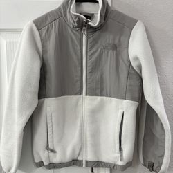 The North Face Girls Denali White Fleece Jacket Coat Size Medium 10/12 