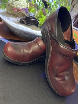 Dansco Size 39