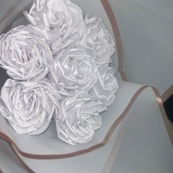 7 Rose Eternal Bouquet (Glitter White)