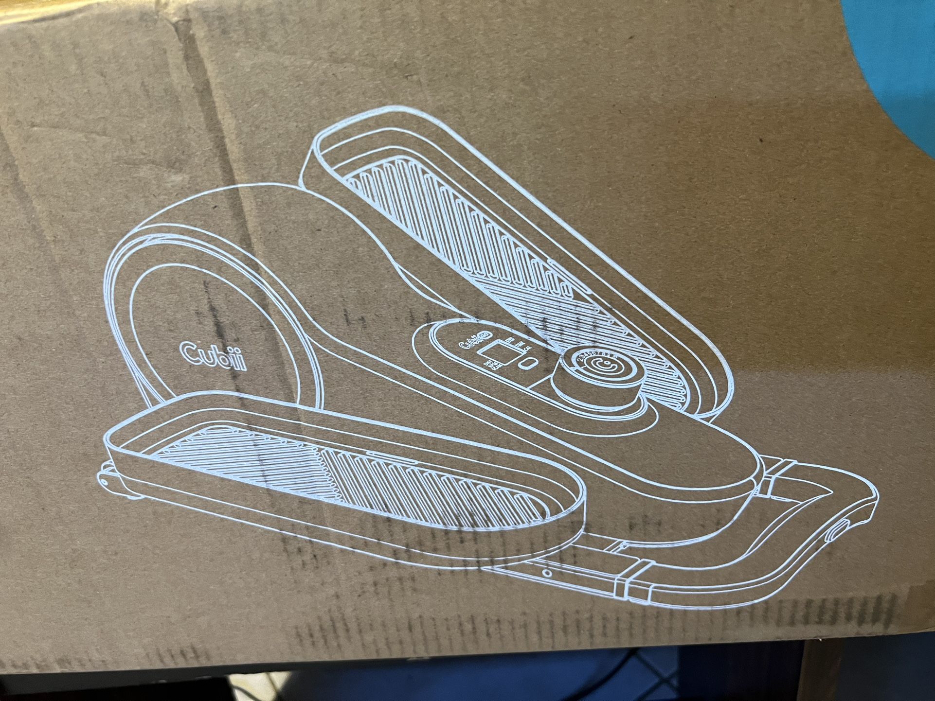 Cubi foot exercise machine