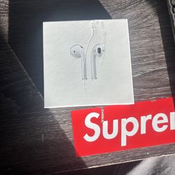 AirPods best offer takes