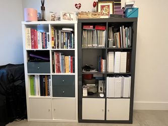 Book Shelves White And Grey (2x)