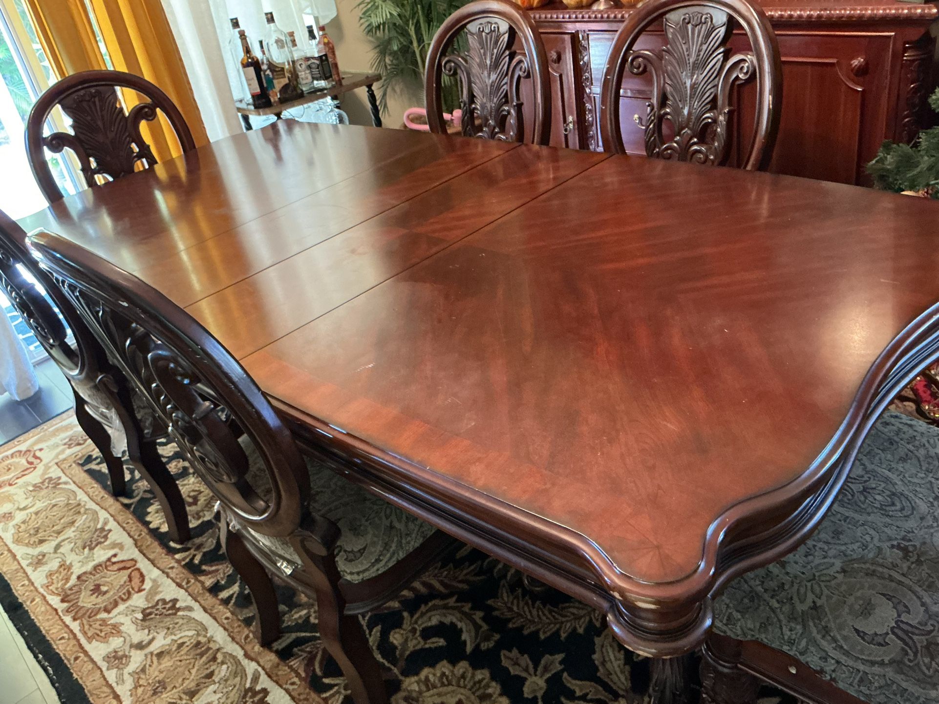Dining Room Table Set w Cabinet