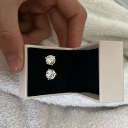 Diamond Earrings 