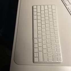 Apple Magic Keyboard 2