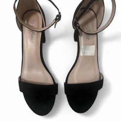 Women’s shoes sandals wedges size 8.5