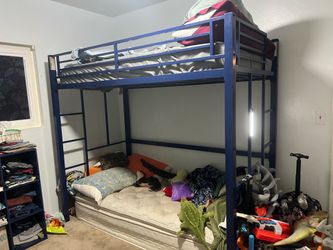 Twin size lot bed