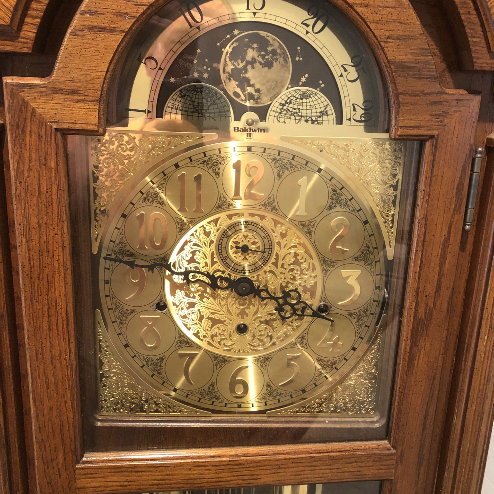 Grandfather clock German Howard miller for Sale in Woodway, WA OfferUp