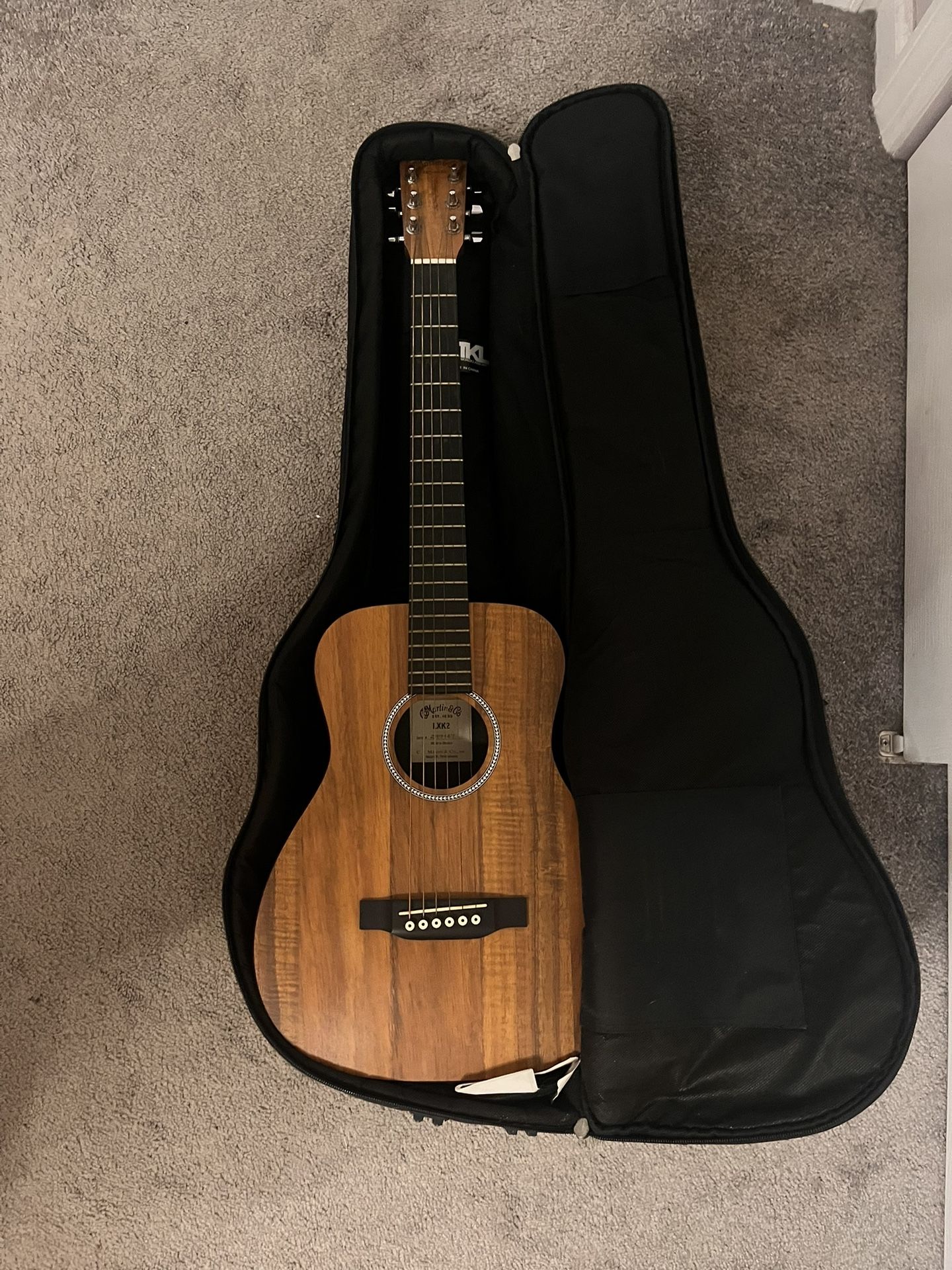 Martin Travel Guitar