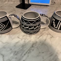 Vtg 1998 The Treasure Chest Aztec Mugs Set Of 3