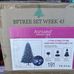 Ashland 7ft Pre-lit Prescott Tree