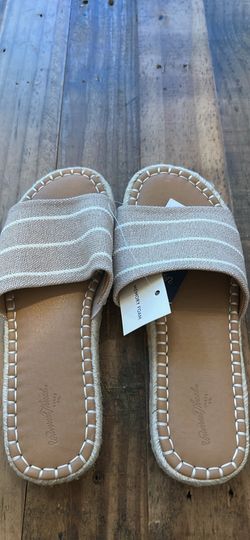 Slip on shoes