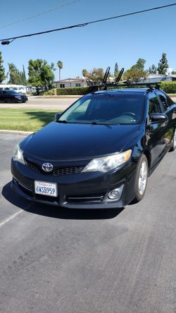 2012 Toyota Camry SE  Black with Roof Rack