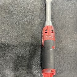 Milwaukee M12 Extended Reach Box Ratchet