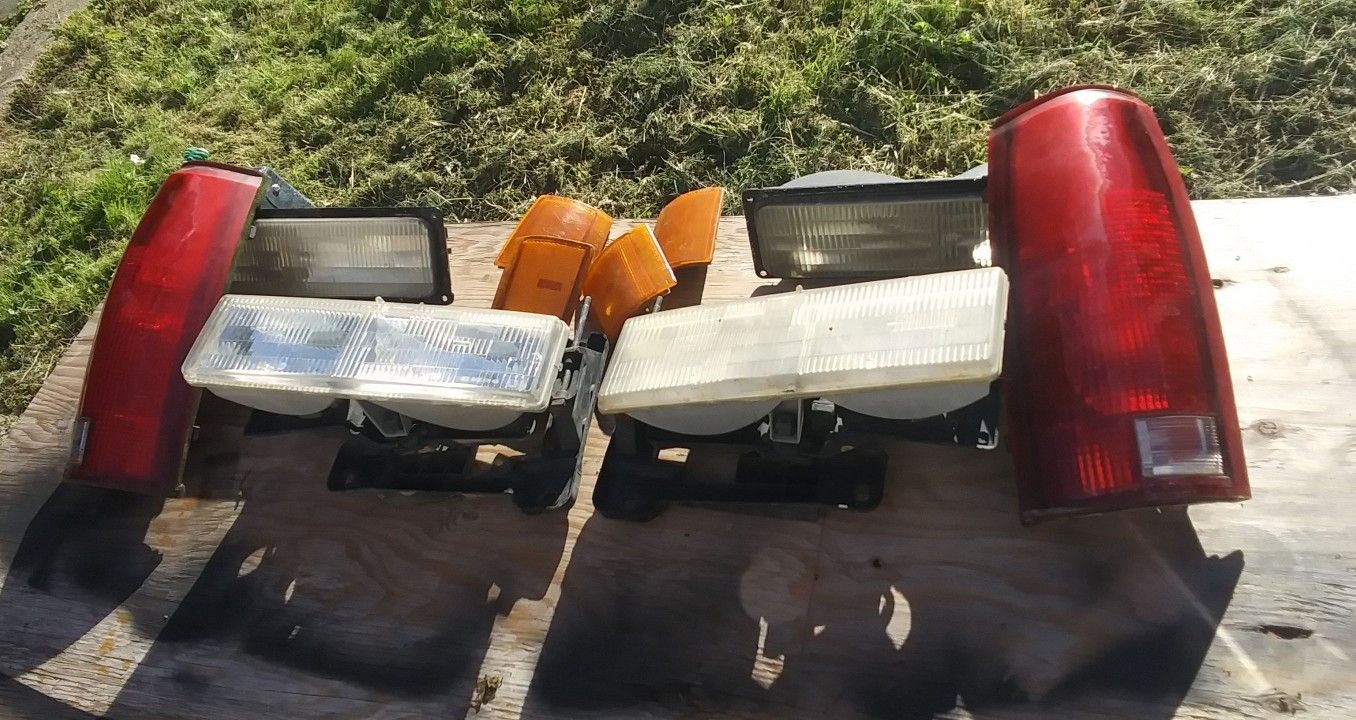 88-99 GM light housings and headlights