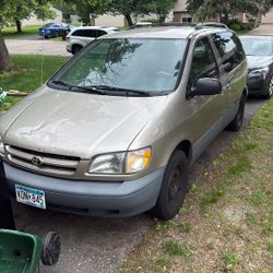 2001 Toyota Sienna