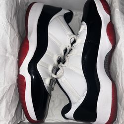 Jordan 11 Retro Low Concord Bred