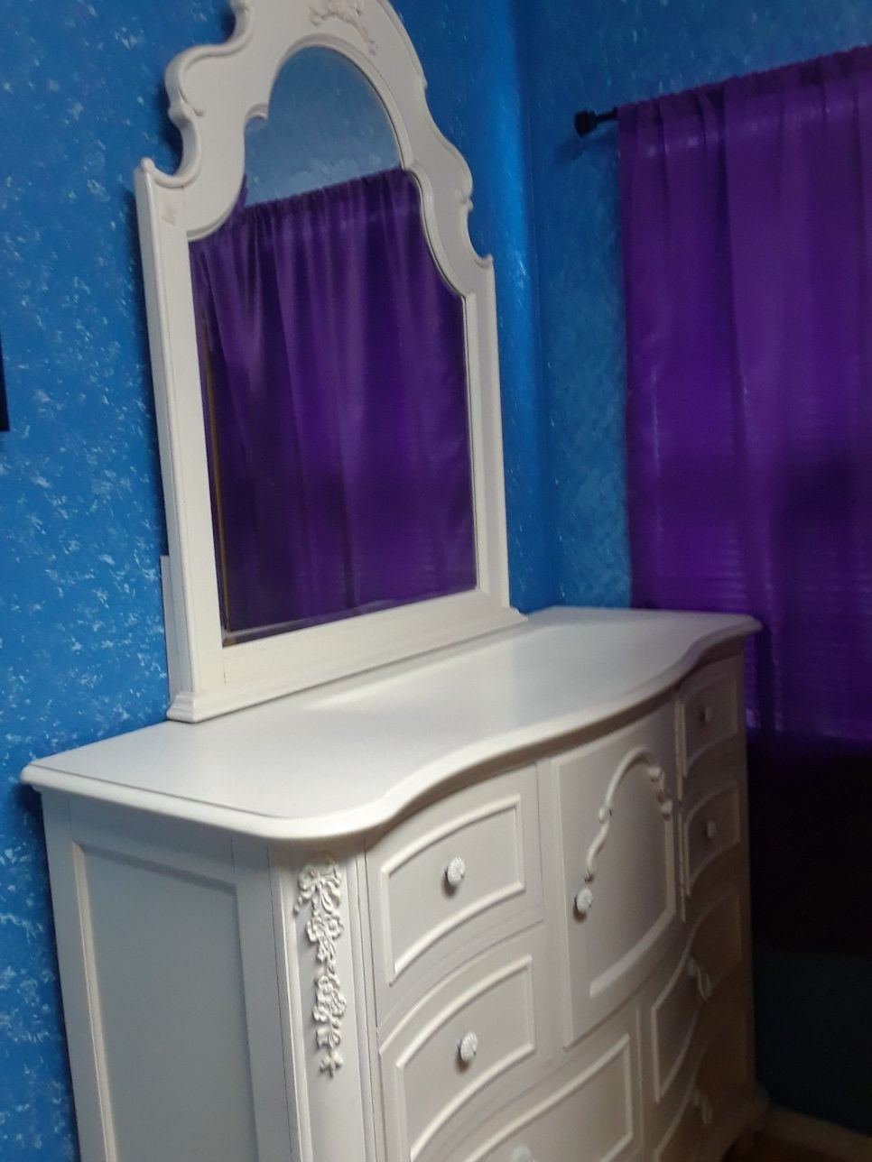 Bedroom bureau/vertical mirror with nightstand