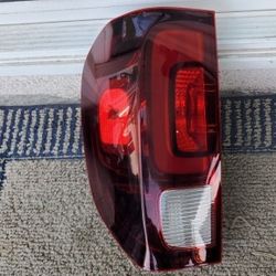 2017 - 2023 HONDA RIDGELINE LEFT
TAILAMP TAIL LAMP LIGHT DRIVER SIDE
GENUINE USED OEM. G3