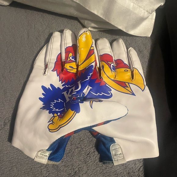 KENTUCKY GLOVES DM ME FOR PRICE