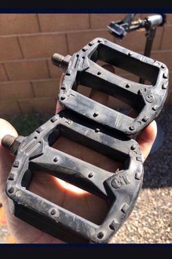GT PEDALS 1/2
