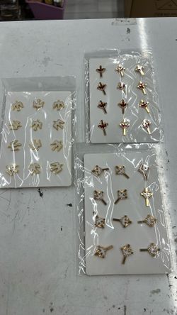 Pack of 12 Cross Brooch Metal Badge Pin Stylish Lapel Pin Cross Brooch Alloy Material Religious Pins for Outfits