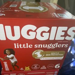 Huggies Little Snugglers size 4