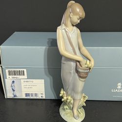 Lladro 7712 Tulip Garden. With Original Box