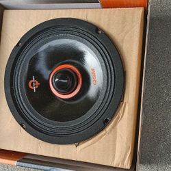 Quantum Audio Speakers 255 Watt Like New 2pcs