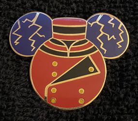 Disney Pin #533, Mickey Mouse Ears, Tower of Terror Bellhop