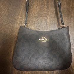 COACH SHOULDER BAG