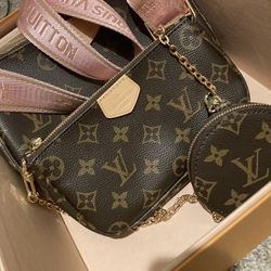 Louis Vuitton Bag 100% Authentic 