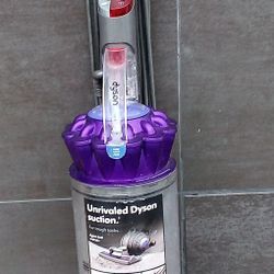 Dyson Ball Animal Upright Bagless Vacuum