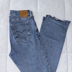 Levis Straight/ Flared Jeans Size 10