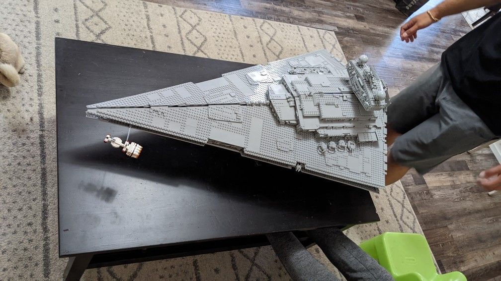 UCS Imperial Star Destroyer (LEGO set 75252)