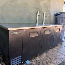 Beer Fridge True 3 Door 