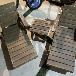 Kids Pool Deck Chairs And Table 