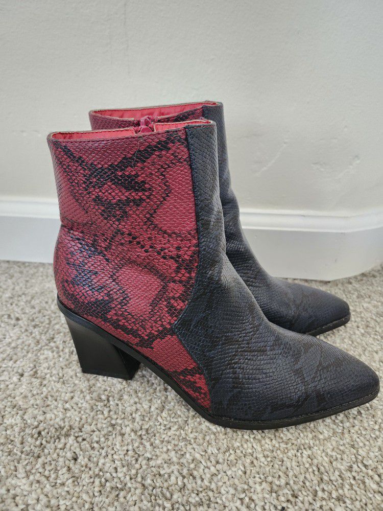 Womens Boots Size 8