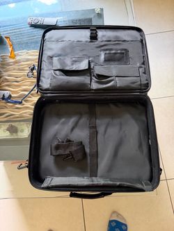 Laptop briefcase for work or school