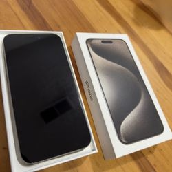 📱 iPhone 15 Pro Max – 256GB – Excellent Condition