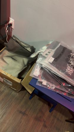 Reselling bulk 22 pcs