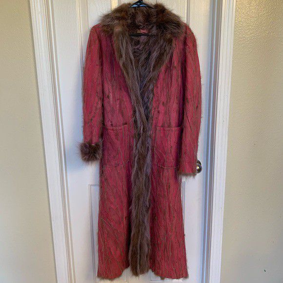 GI & JO FROM PARIS FRANCE Vintage And 100% Authentic Fur 