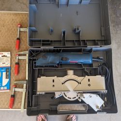 Like New "Bosch" 1640VS Fine Cut Saw & Miter Table 