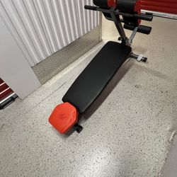 Adjustable Weight Bench 