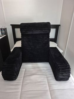 Black Plush Reading Pillow / Gaming Backrest Chair with Armrests